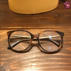 Dior Montaigne 16 glasses